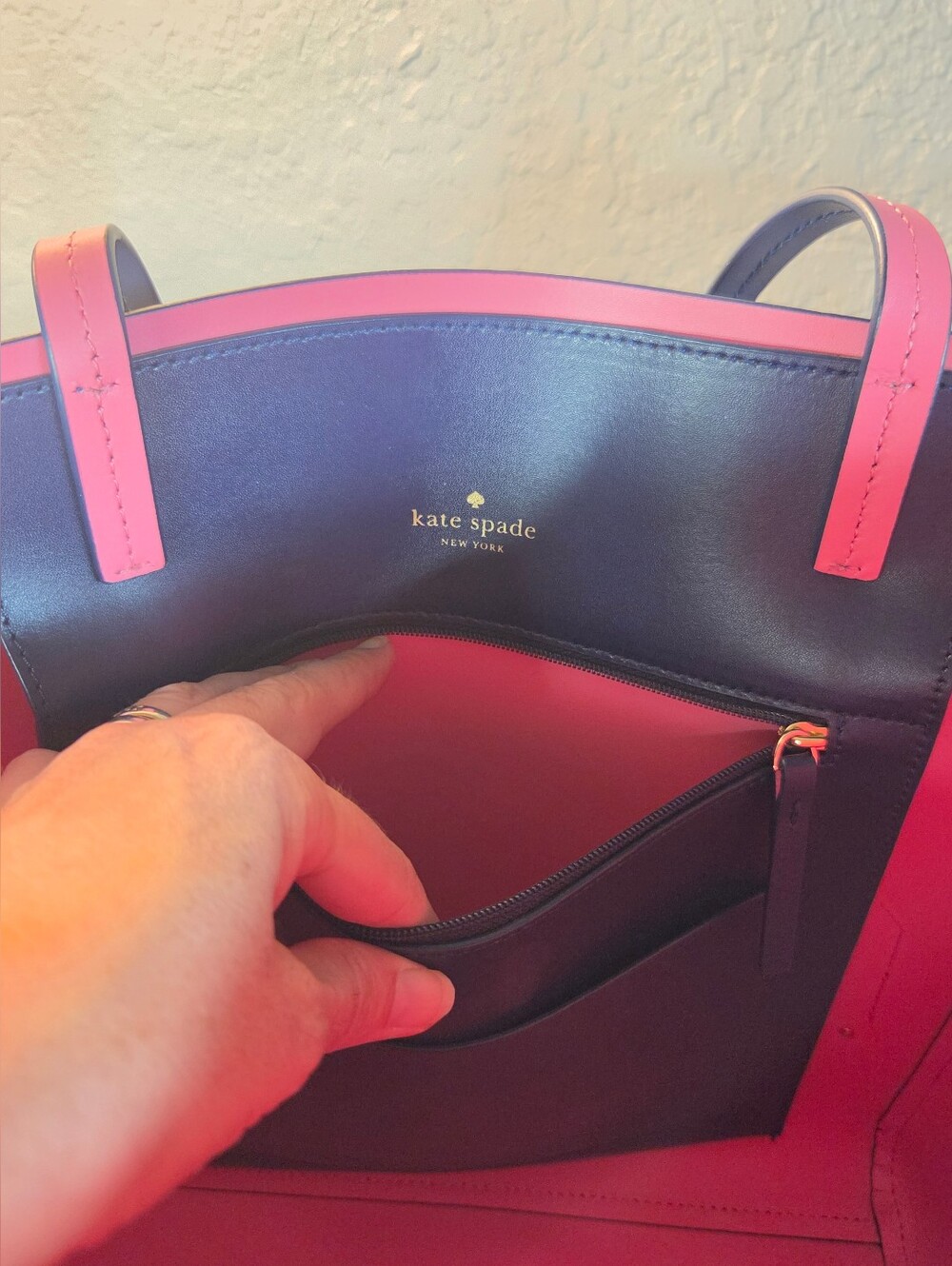 Kate Spade Novelty "Spice Things Up" Camel Luvvie Leather Tote Euc - Picture 13 of 15